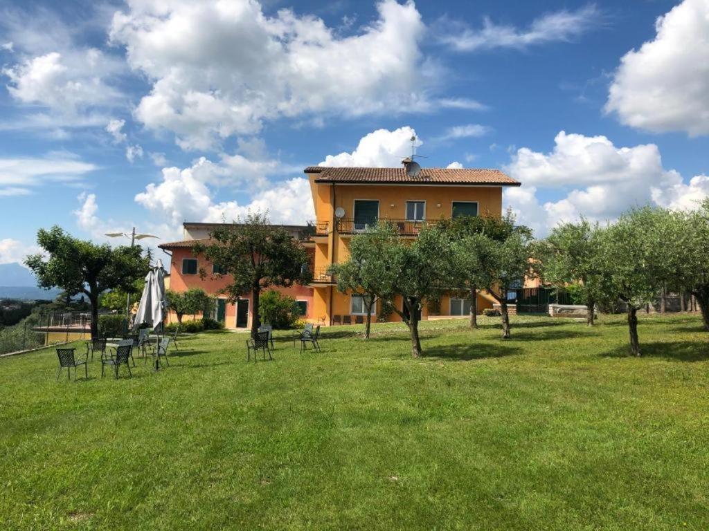 Nice Apartments Lake View & Free Parking Pastrengo Exteriör bild
