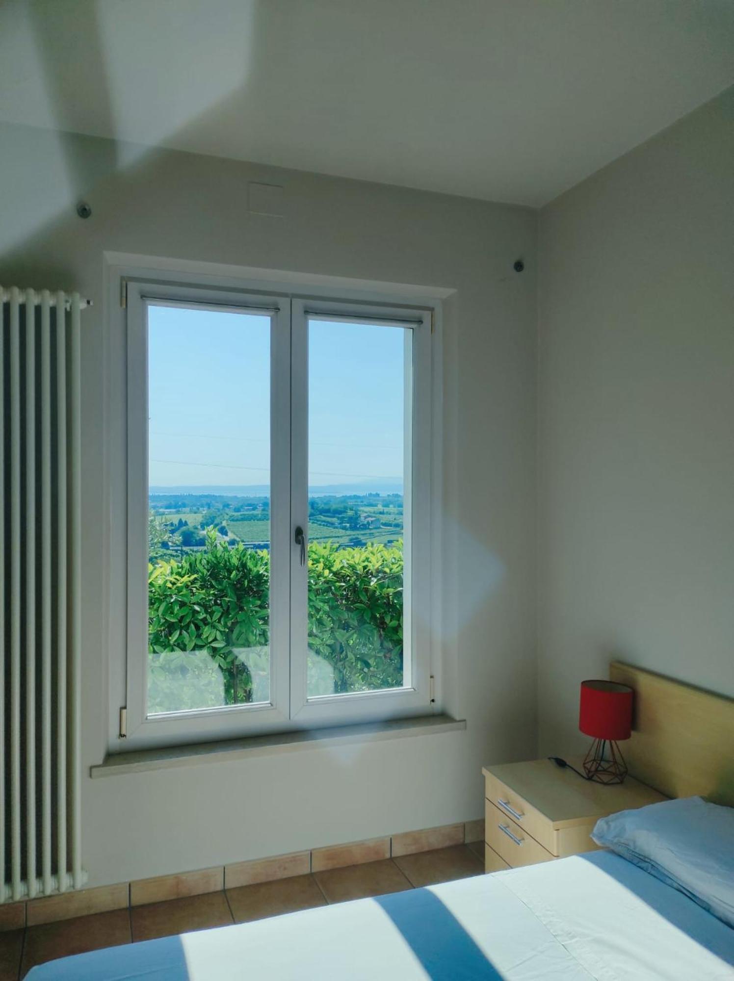 Nice Apartments Lake View & Free Parking Pastrengo Exteriör bild